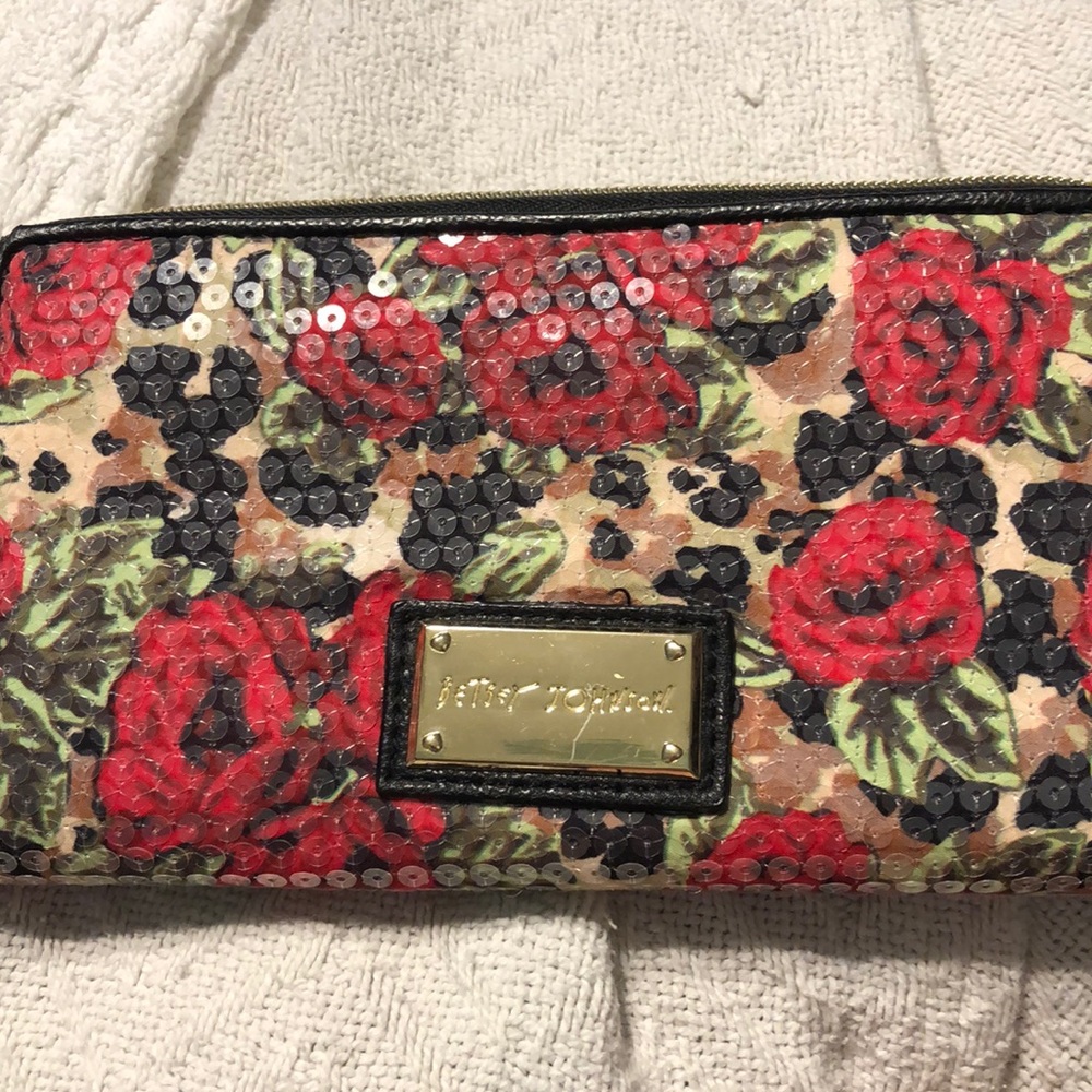 Roses 🌹 wallet